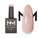 Neglemakeriet Gelelakk med en transparent men naturlig nude farge - er det en nude gelelakk-farge du skal ha er det denne