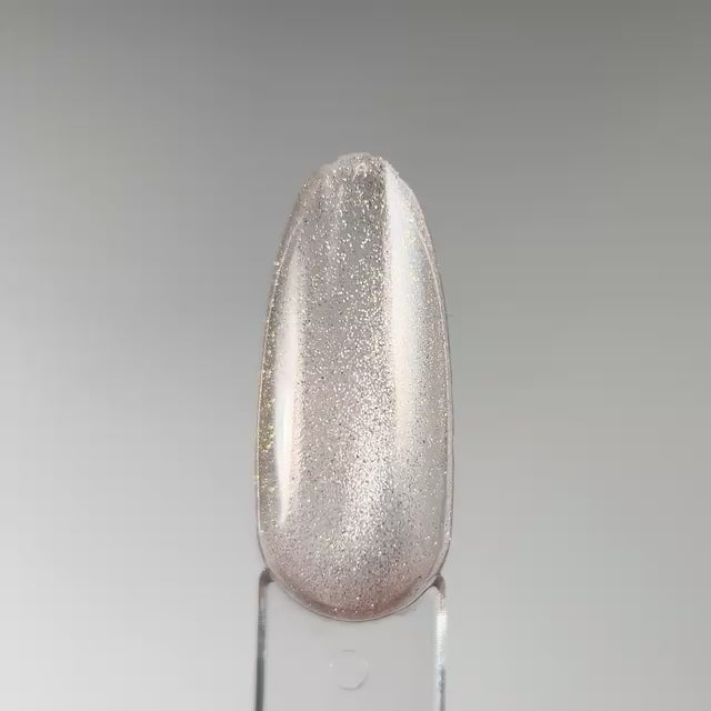 Neglemakeriet Cat Eye Gel Polish - FAIRY 