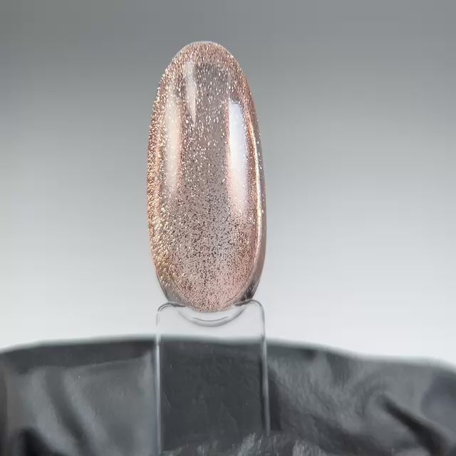 Neglemakeriet Cat Eye Gel Polish - PLATINUM 