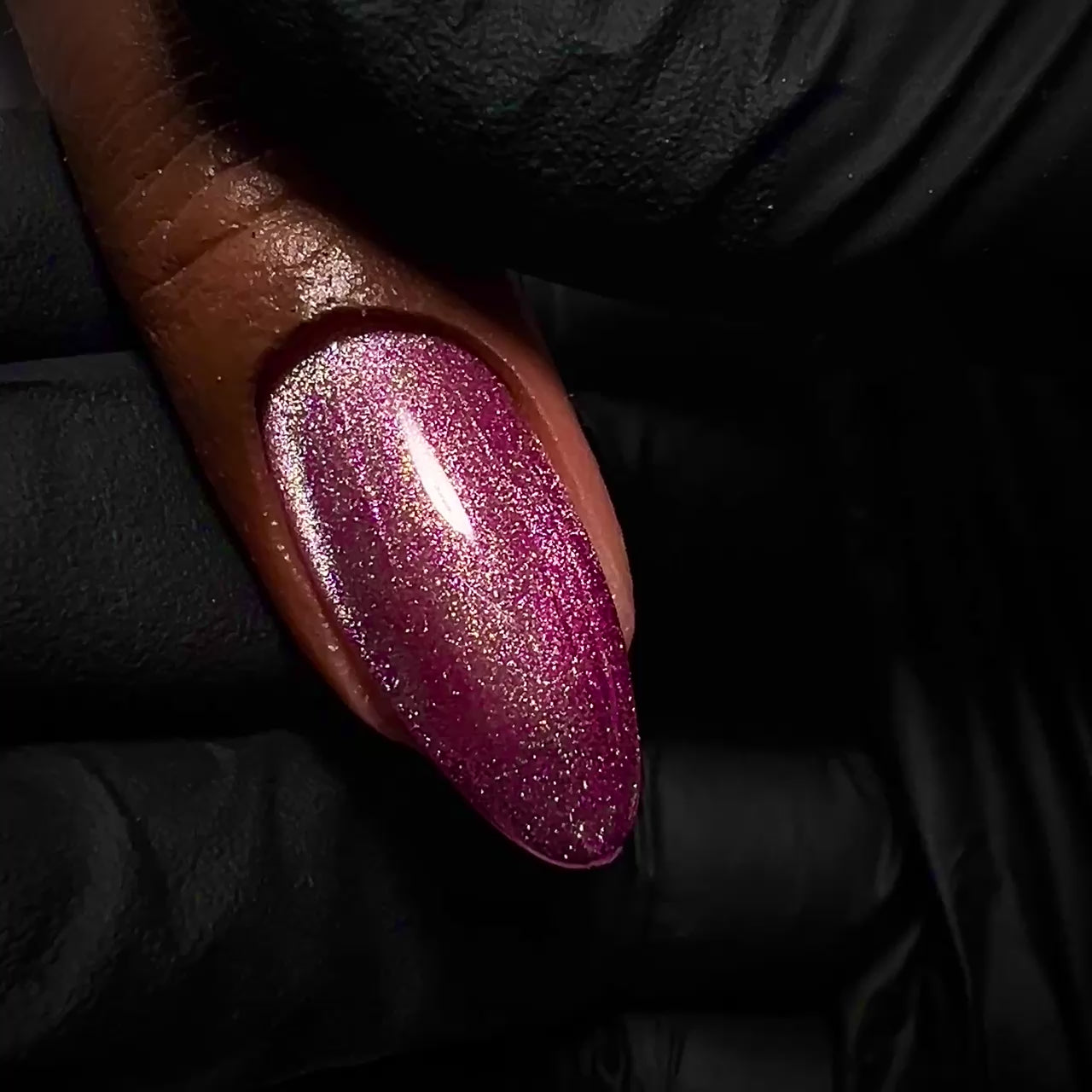 Neglemakeriet Cat Eye Gel Polish - FAIRY 