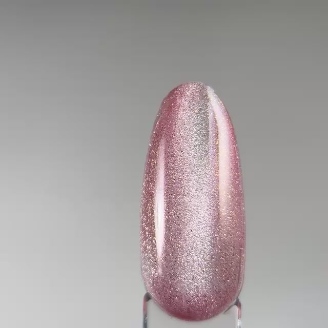 Neglemakeriet Cat Eye Gel Polish - FAIRY 