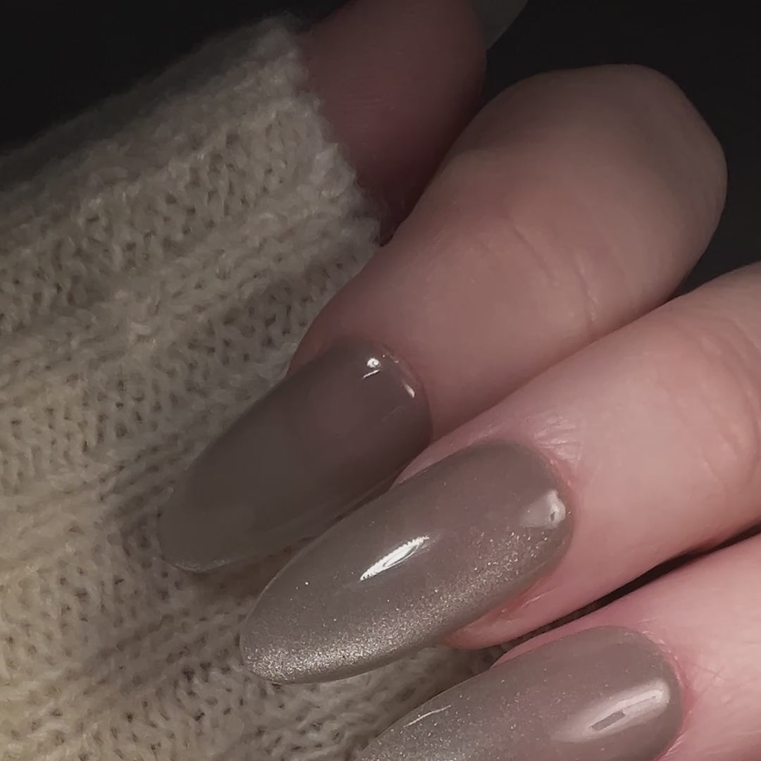 Neglemakeriet Cat Eye Gel Polish - PEARL 