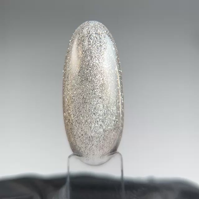 Neglemakeriet Cat Eye Gel Polish - PLATINUM 