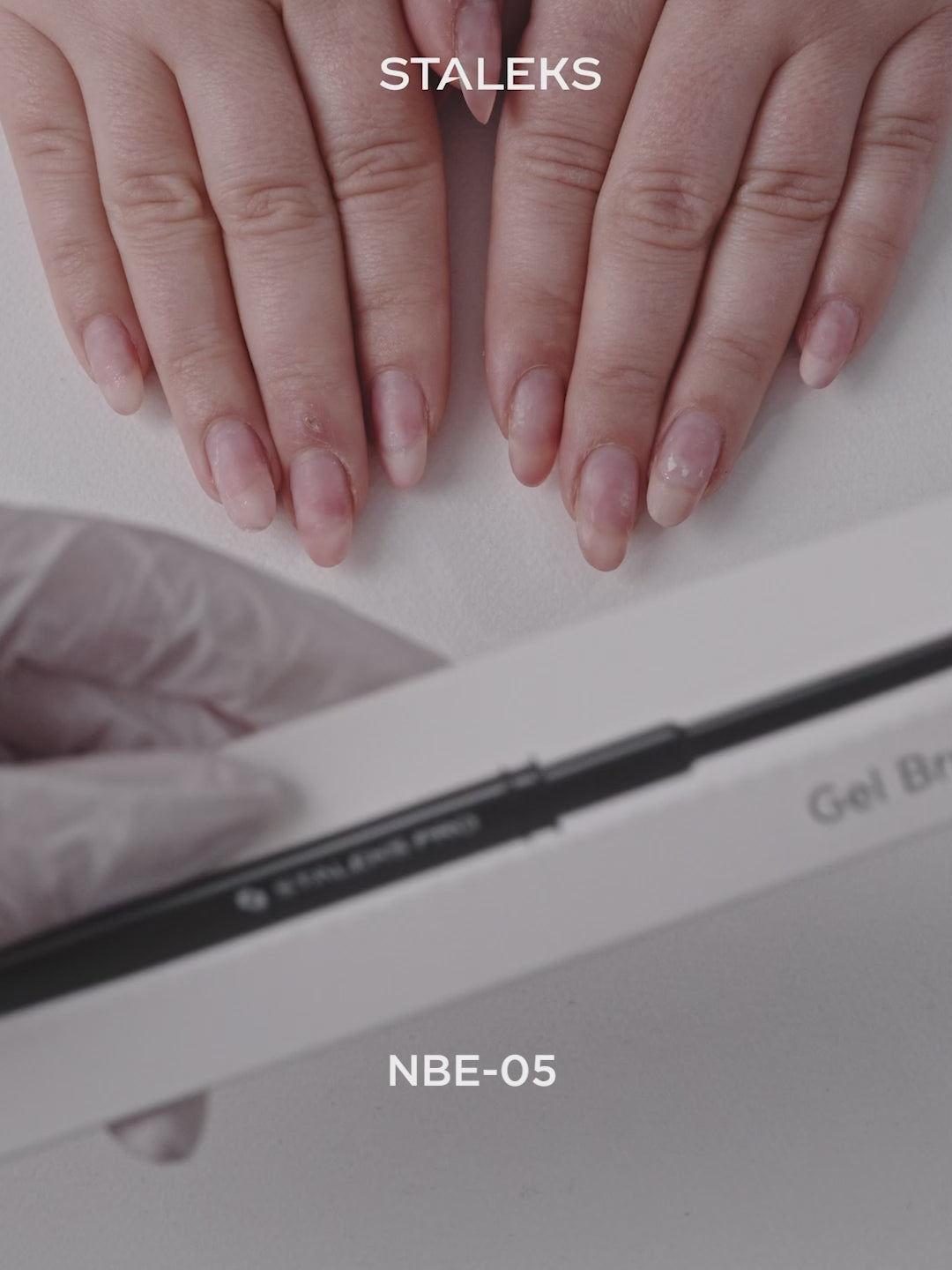 STALEKS Straight Brush For Gel EXPERT Width 5 mm / Length 8,5 mm NBE-05